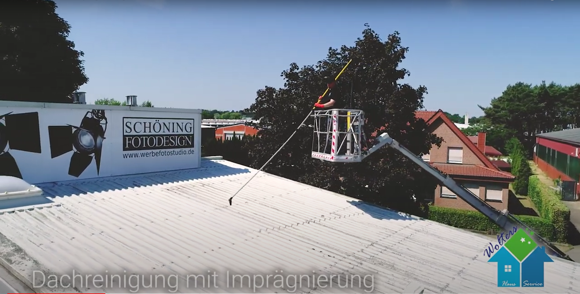 Dach-Komplettreinigung f&uuml;r Kunden in Papenburg und Aschendorf.